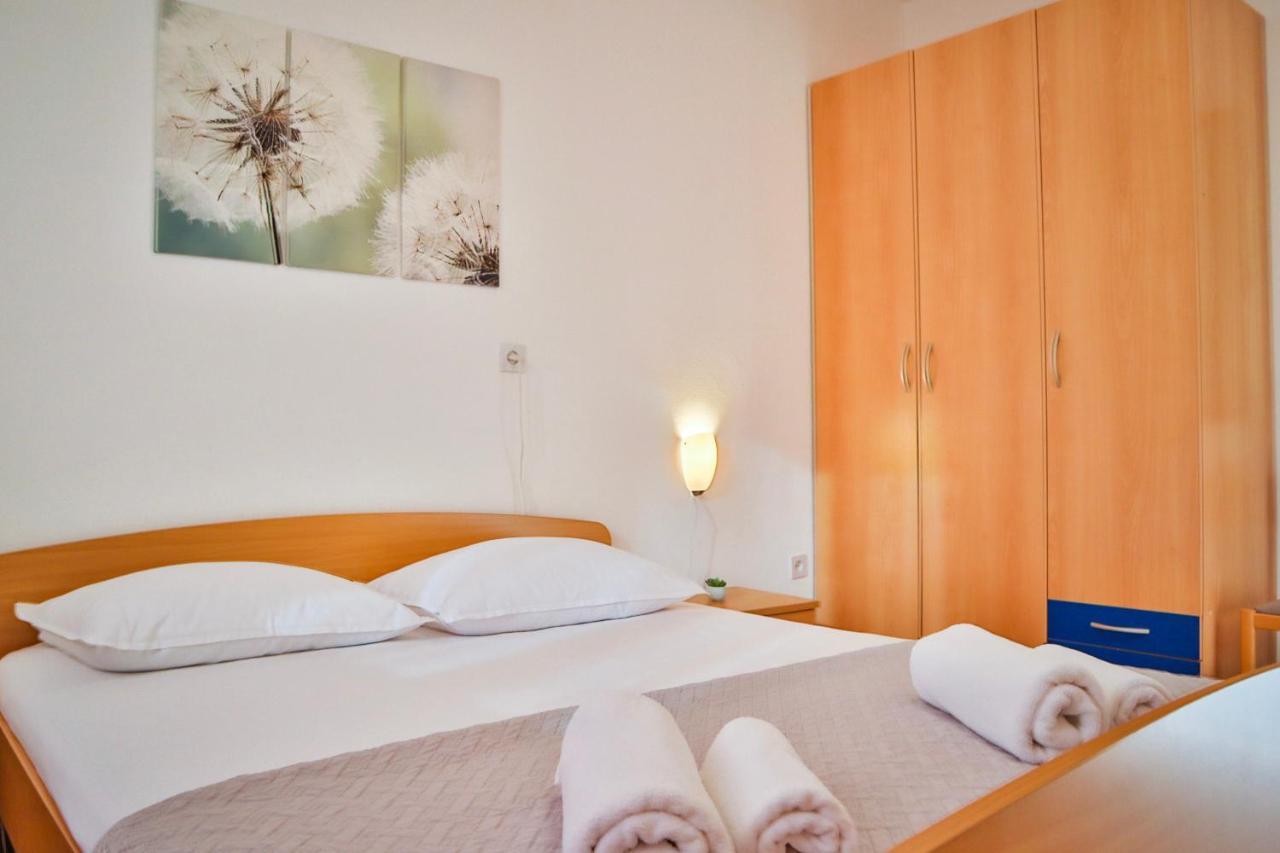 Apartmani Nana Mija 파그 외부 사진