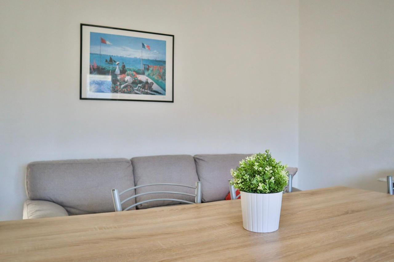 Apartmani Nana Mija 파그 외부 사진