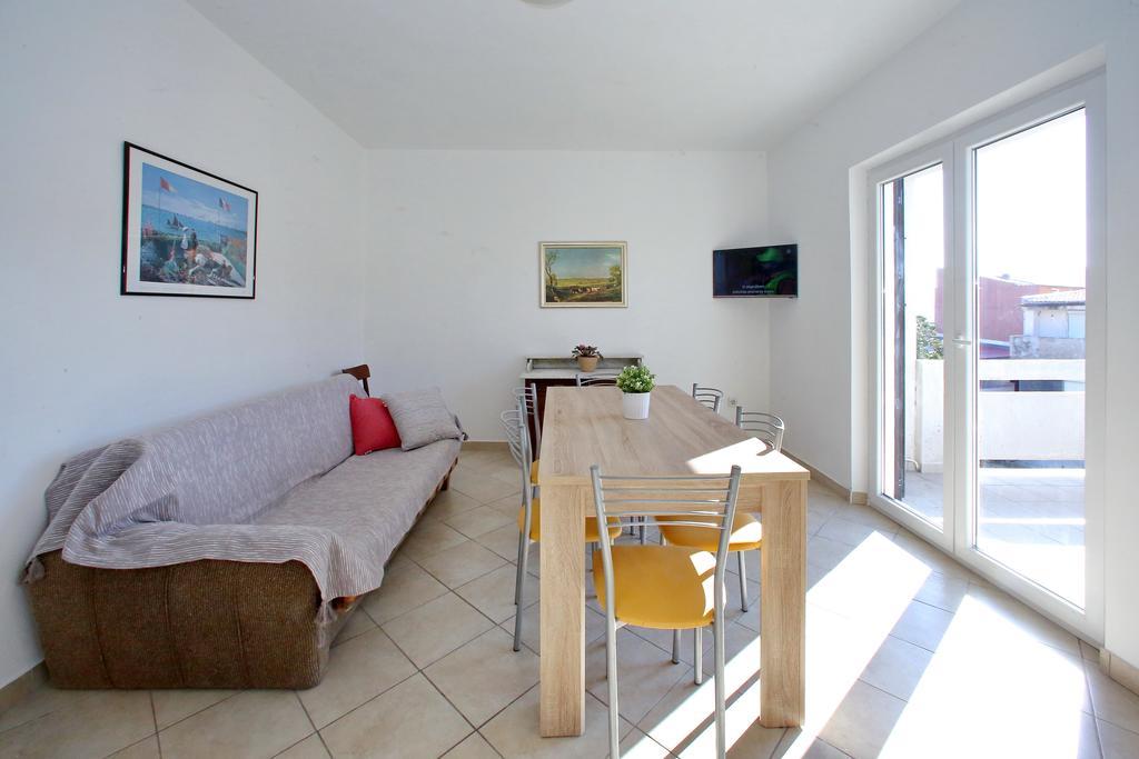 Apartmani Nana Mija 파그 외부 사진
