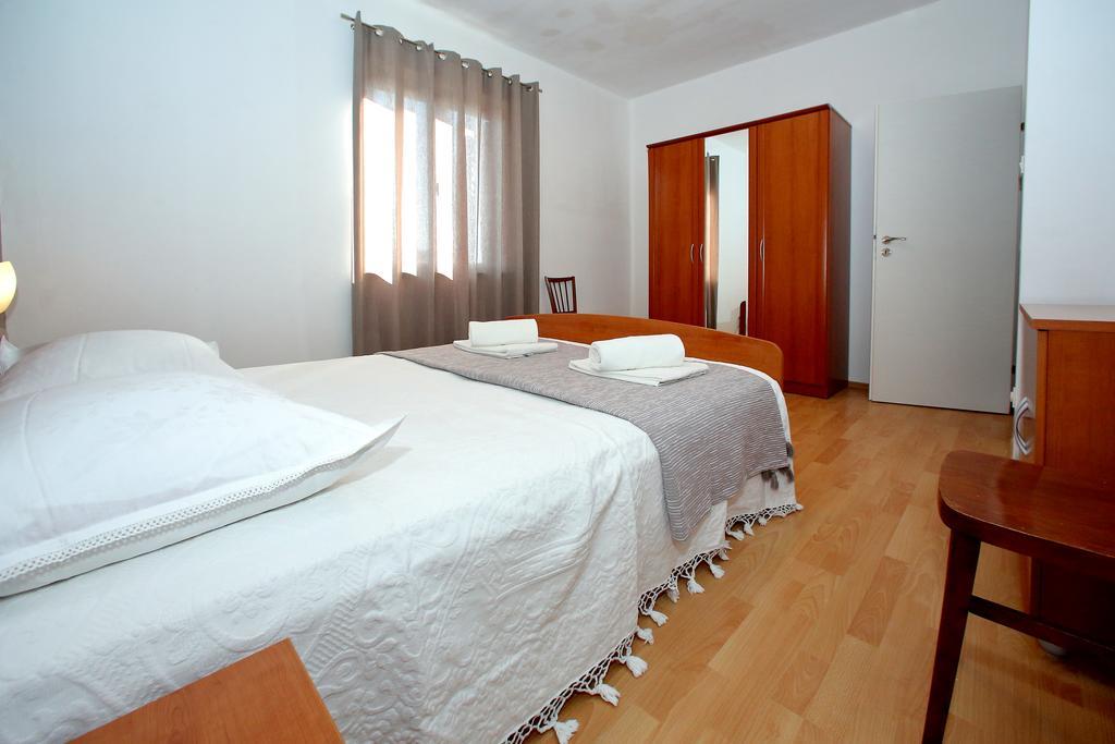 Apartmani Nana Mija 파그 외부 사진